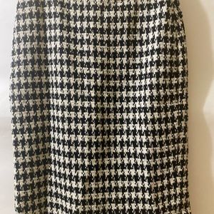 Zara dress skirt, great condition. Smoke free home.